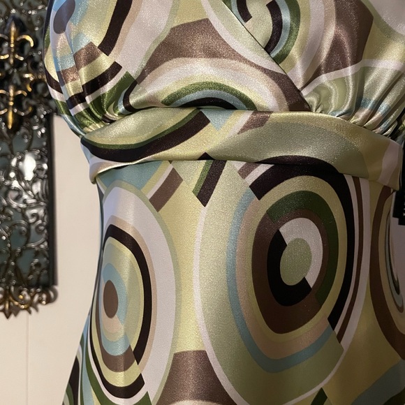 Pretty satin blouse - Picture 3 of 4